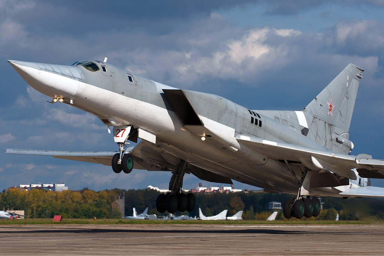 Nuclear warfighter: Key characteristics of Russian Tu-22M3 bomber and Kh-22 'blind' missiles